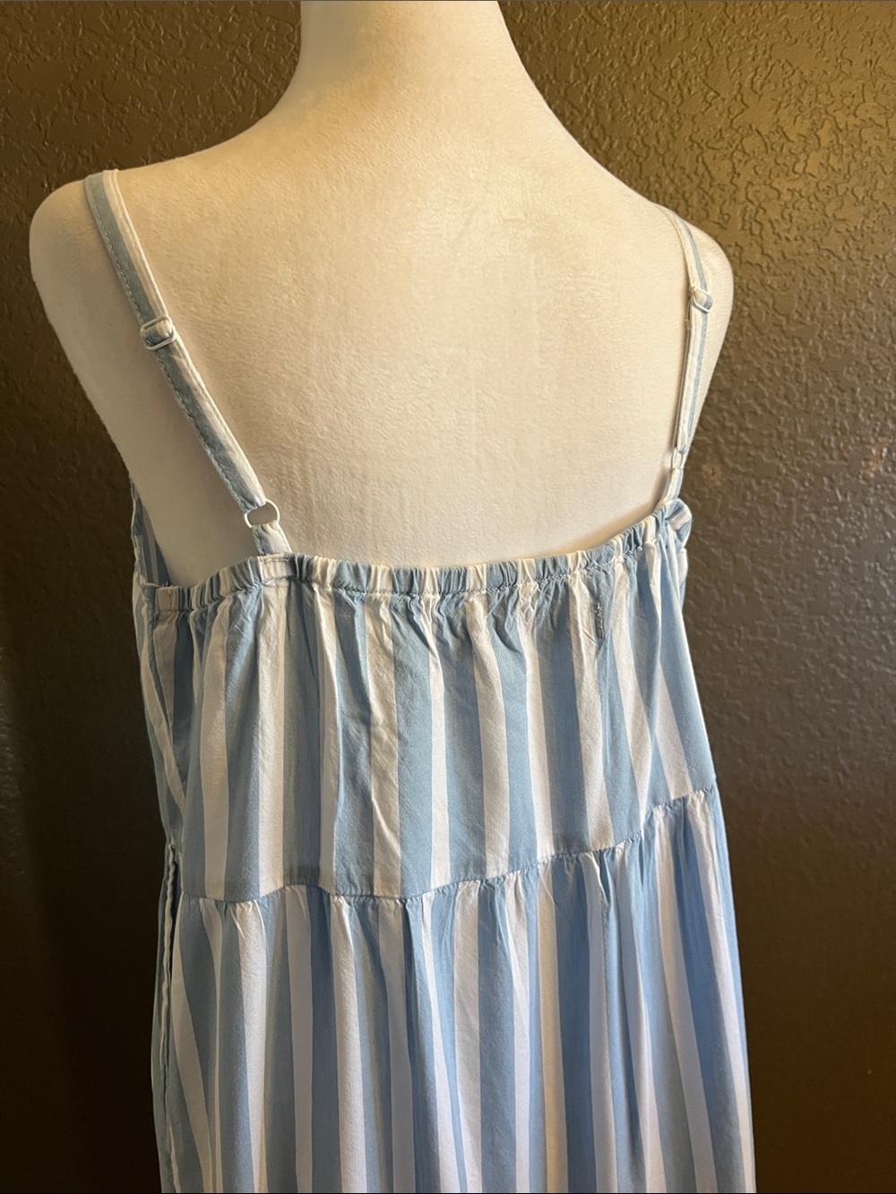 Old Navy Light Blue & White Striped Spaghetti Strap Maxi Dress - Picture 3 of 7